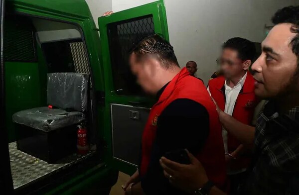 Korupsi Rp 20 Miliar, Mantan Sekwan DPRD Bekasi Ditahan Kejati Jabar