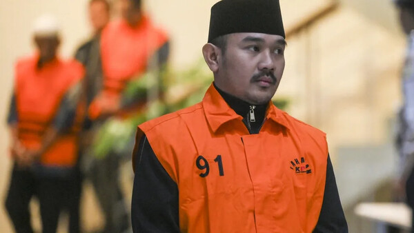 Bupati Bekasi Minta Maaf Usai Diperiksa KPK, Ijon Proyek Rp9,5 Miliar