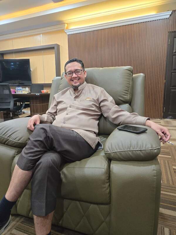 Dukungan Bersyarat: Ade Syukron Ancam Tinggalkan H. Marjuki Jika Tak Punya Visi Perubahan