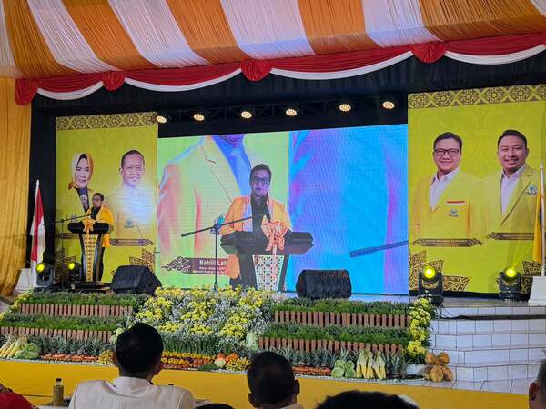 Akhmad Bin Olim Kawal Ketua DPD Golkar Jabar Daniel Mutaqien, Dukung Keputusan Terbaik Partai untuk Subang